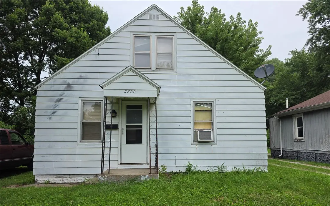 3820 E Grand Avenue, Decatur, IL 62526 - #1