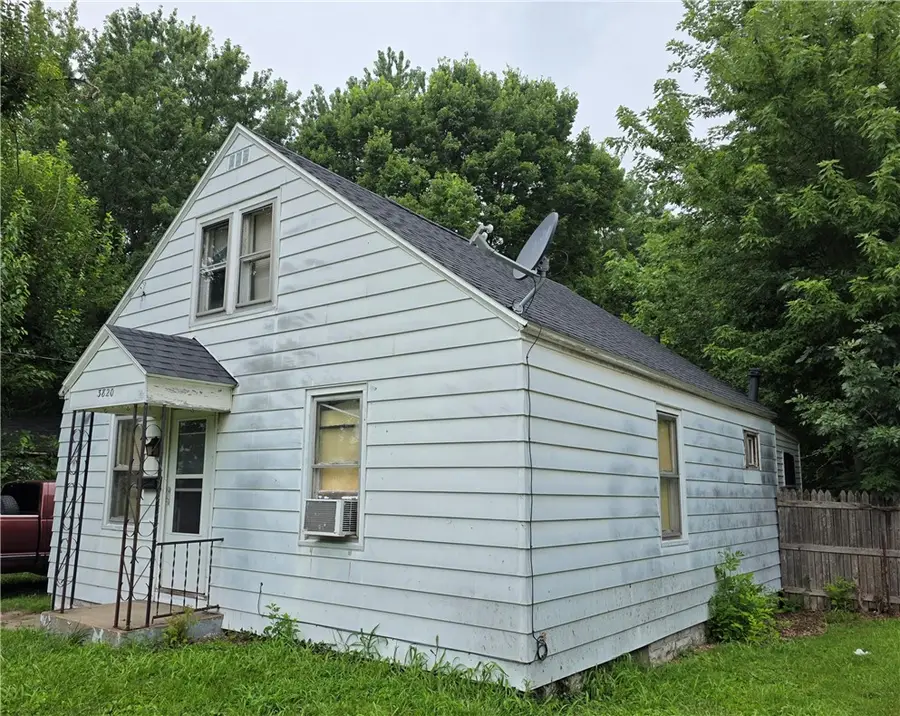 3820 E Grand Avenue, Decatur, IL 62526 - #2