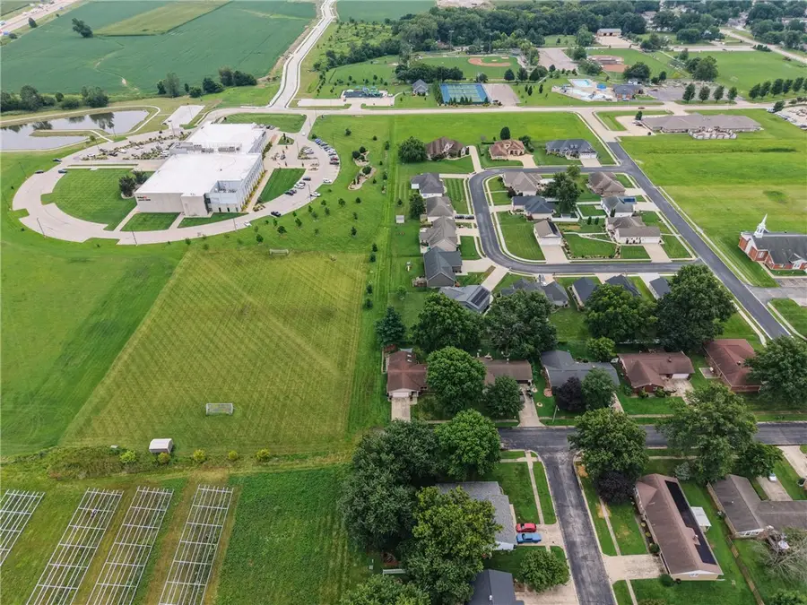 1208 N Martin Street, Effingham, IL 62401 - #3