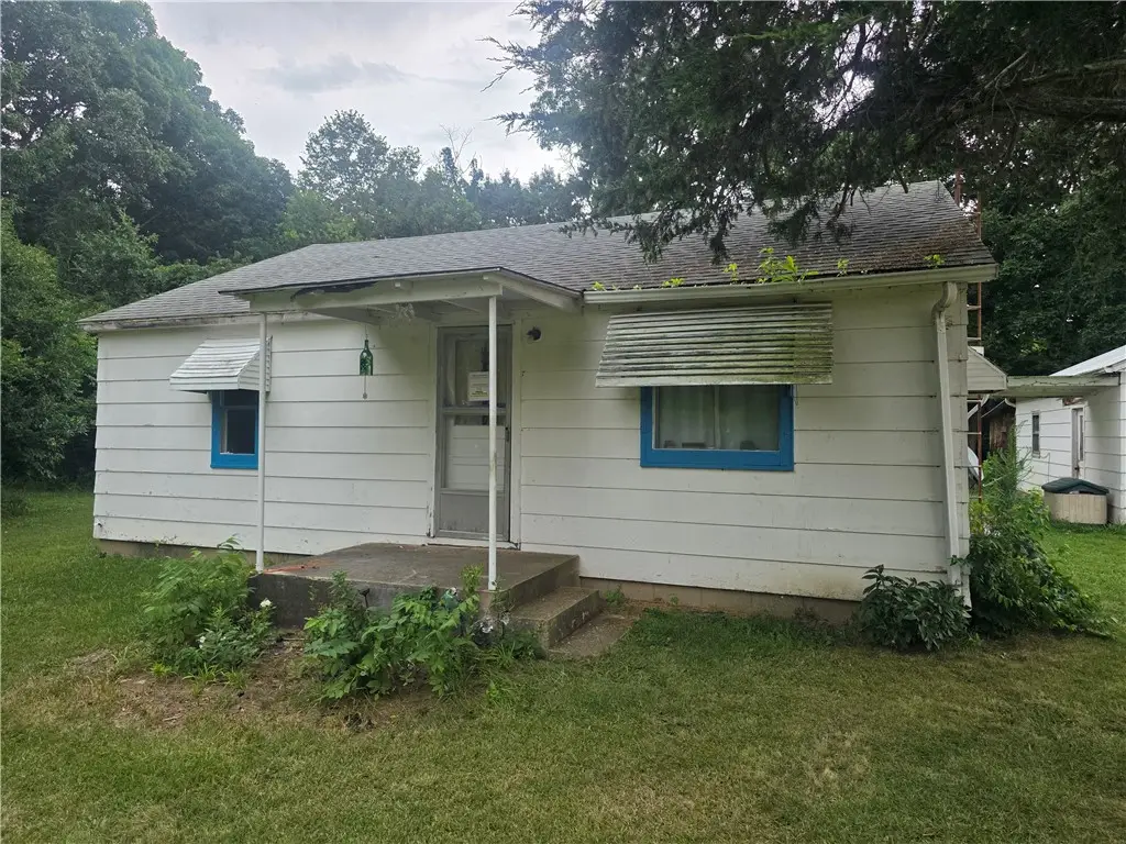 48 1700 East Road, Beecher City, IL 62414 - #1