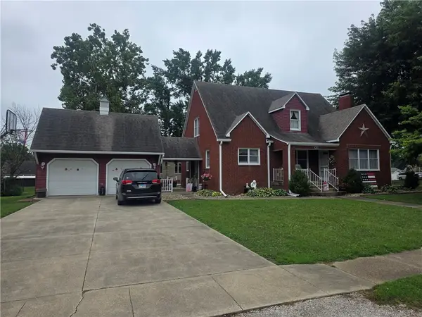 301 E Main Street, Stewardson, IL 62463