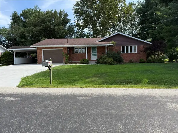 13 Hillcrest Drive, Newton, IL 62448