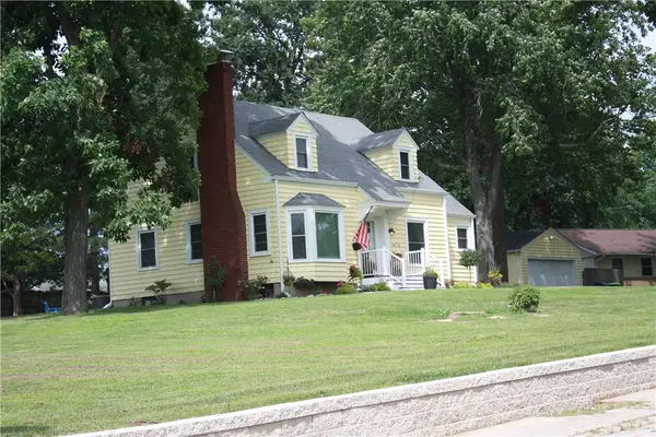 1672 Harrison Avenue, Decatur, IL 62526