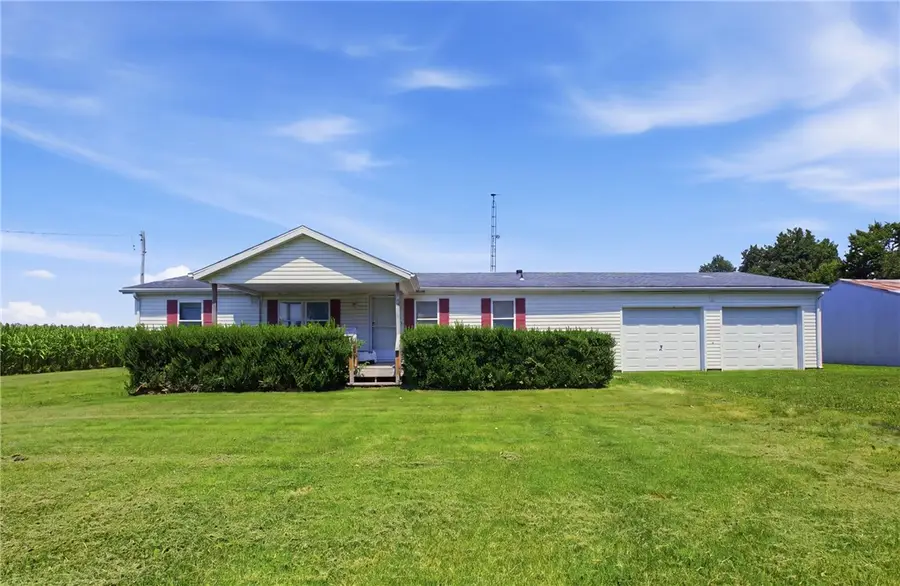 16153 N 250th Street, Altamont, IL 62411 - #2