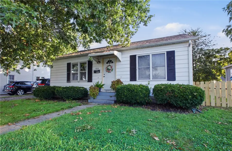 506 W Temple Avenue, Effingham, IL 62401 - #3