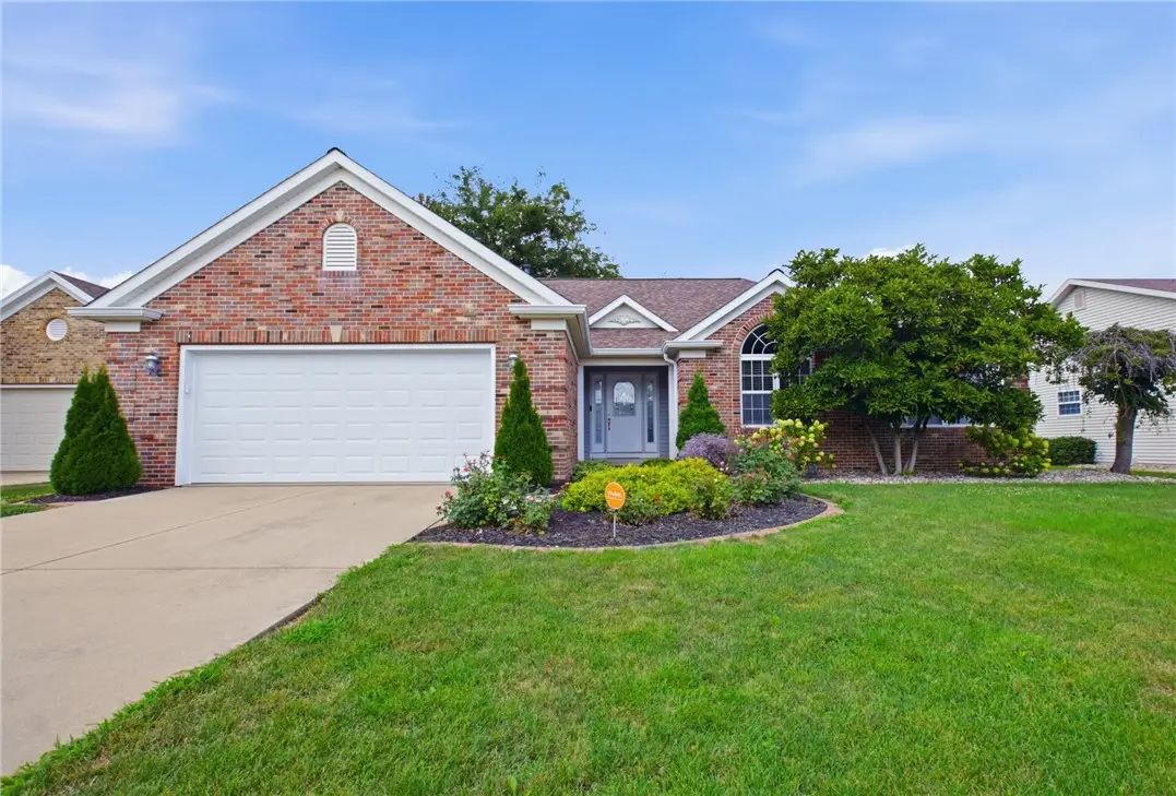 14 Fairfield Lane, Charleston, IL 61920 - #1