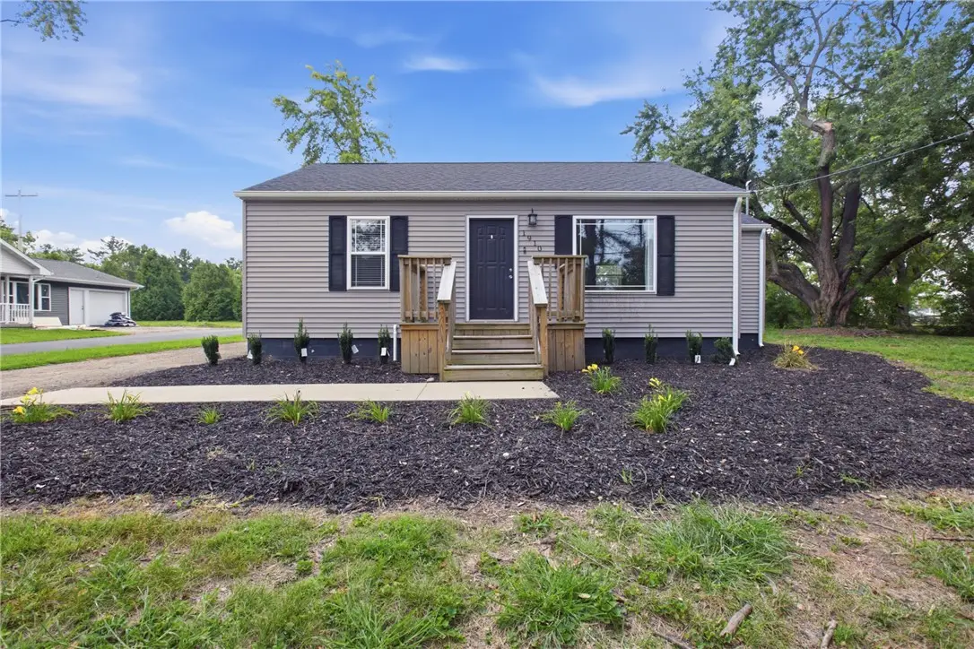1910 Harrison Avenue, Charleston, IL 61920 - #1