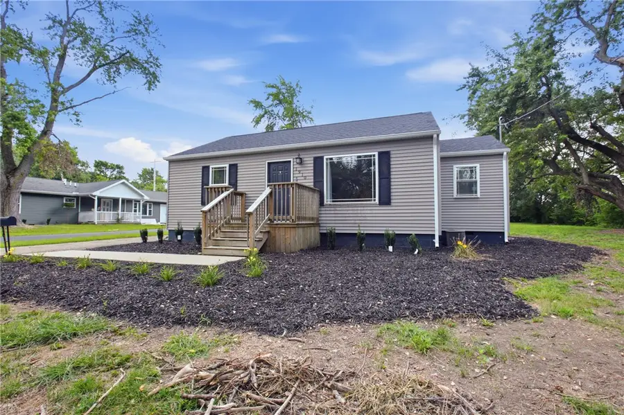 1910 Harrison Avenue, Charleston, IL 61920 - #3
