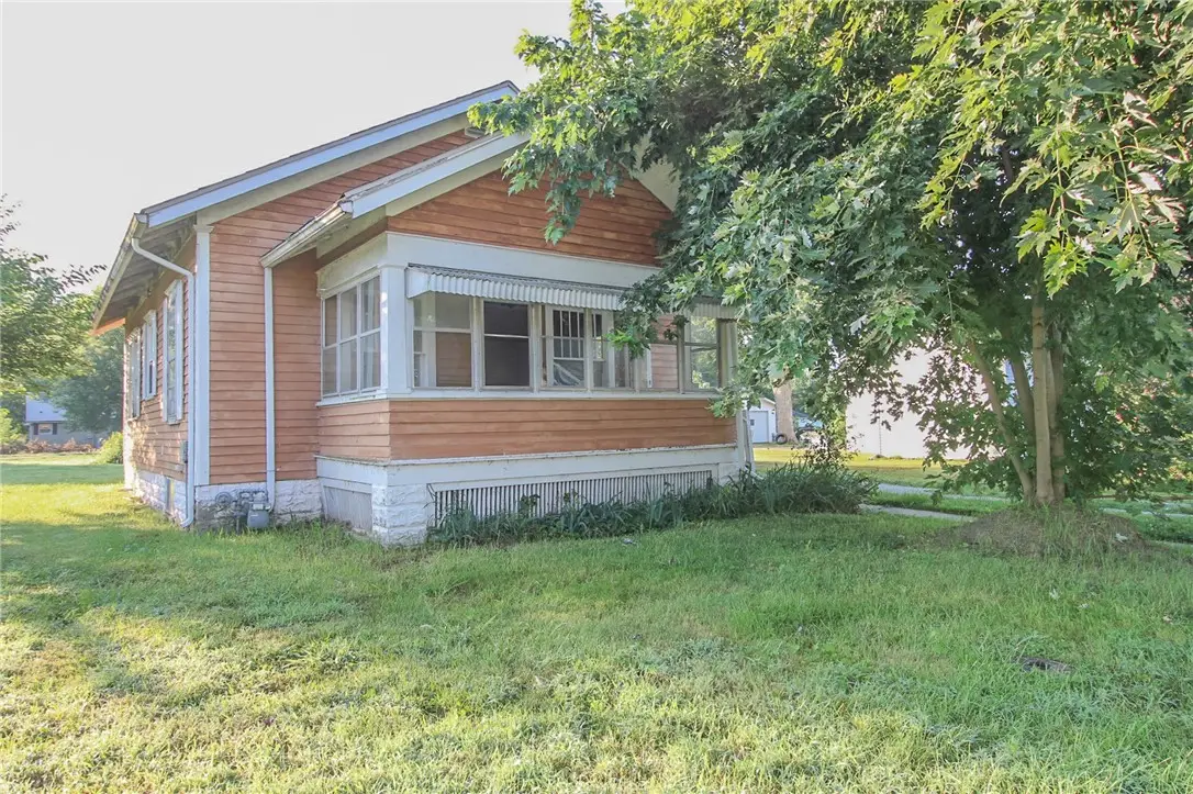 670 Pine Avenue, Neoga, IL 62447 - #1