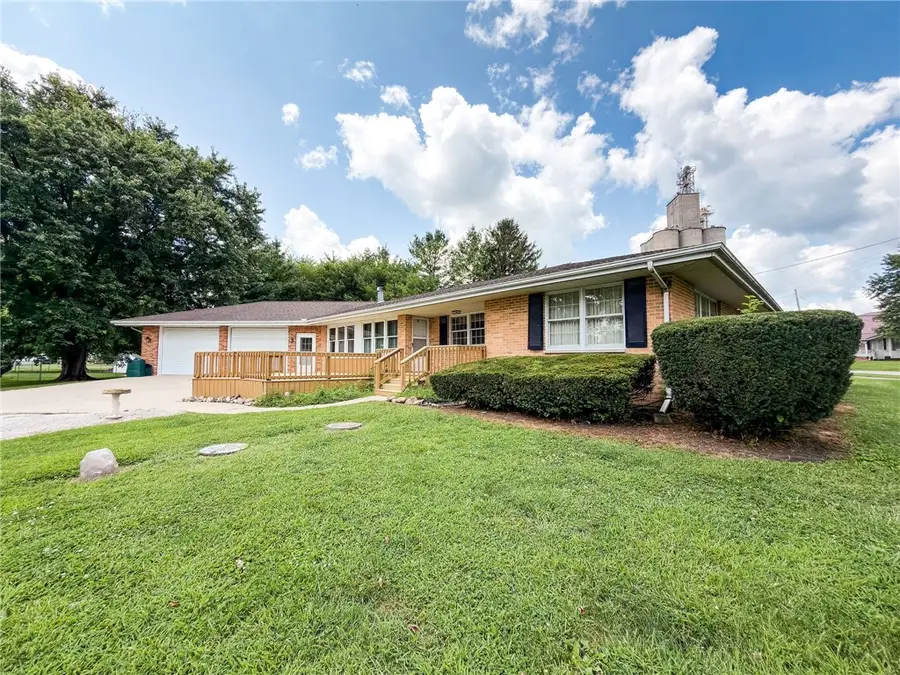4 E 1st Street, Hume, IL 61932 - #2
