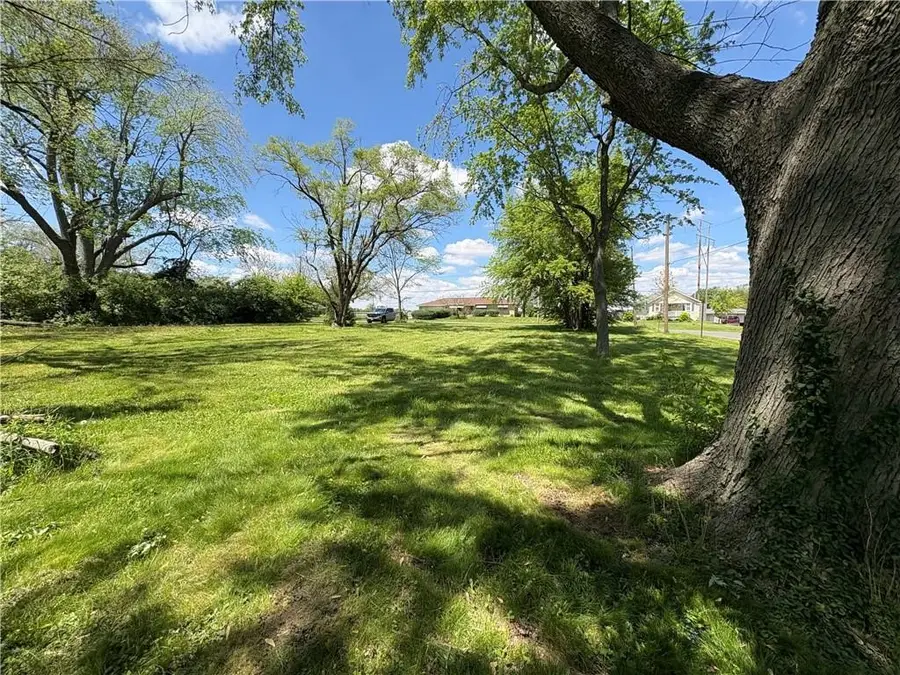 2127 Riedel Avenue, Decatur, IL 62526 - #3