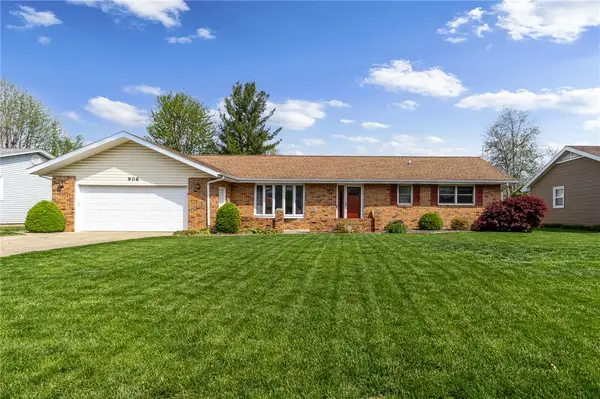 906 Flame Avenue, Effingham, IL 62401