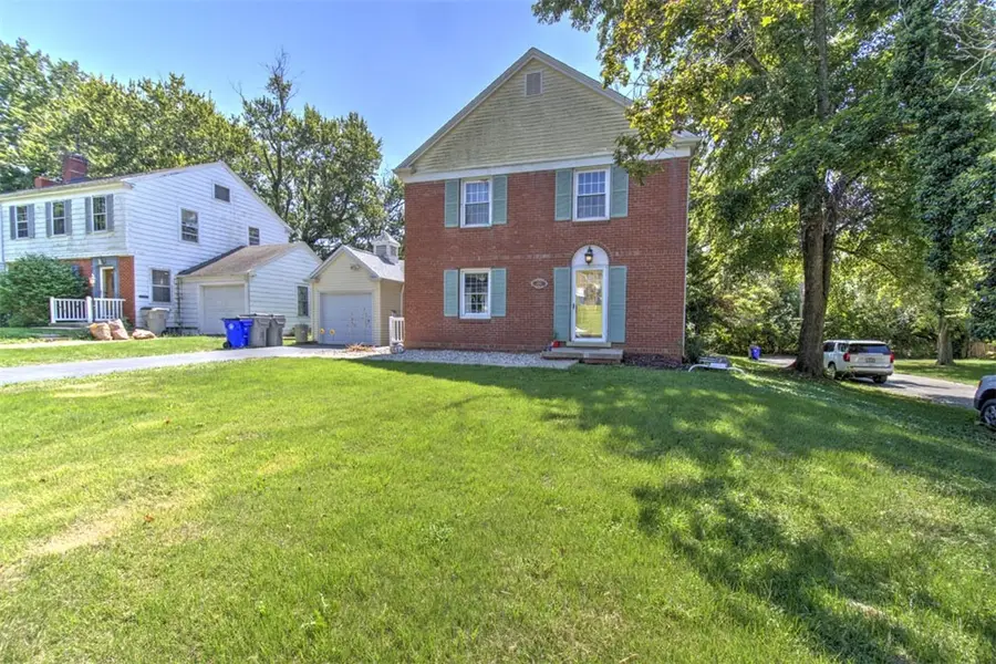 1595 W Sunset Avenue, Decatur, IL 62522 - #3