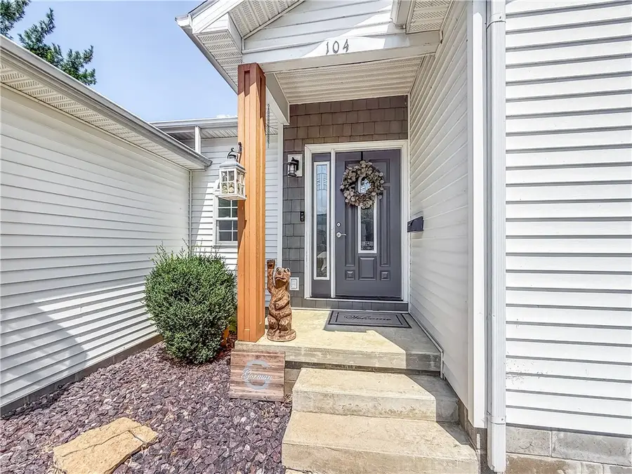 104 NE 9th Street, Casey, IL 62420 - #2
