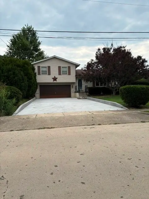 14 Brierwood Drive, Decatur, IL 62521