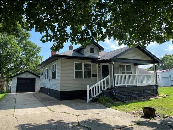 3325 Shelby Avenue, Mattoon, IL 61938
