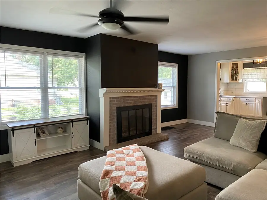 3325 Shelby Avenue, Mattoon, IL 61938 - #2