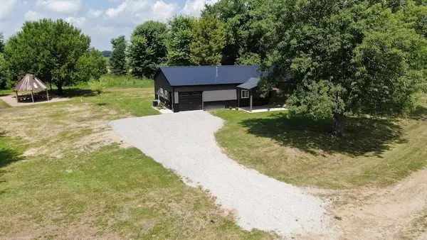 2400 850n Road, Casey, IL 62420