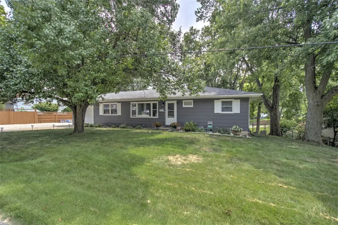 3527 E Eugene Drive, Decatur, IL 62521 - #1