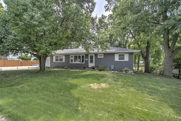 3527 E Eugene Drive, Decatur, IL 62521