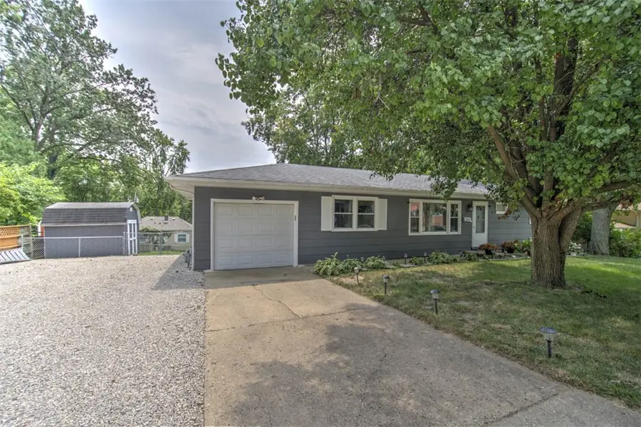 3527 E Eugene Drive, Decatur, IL 62521 - #2