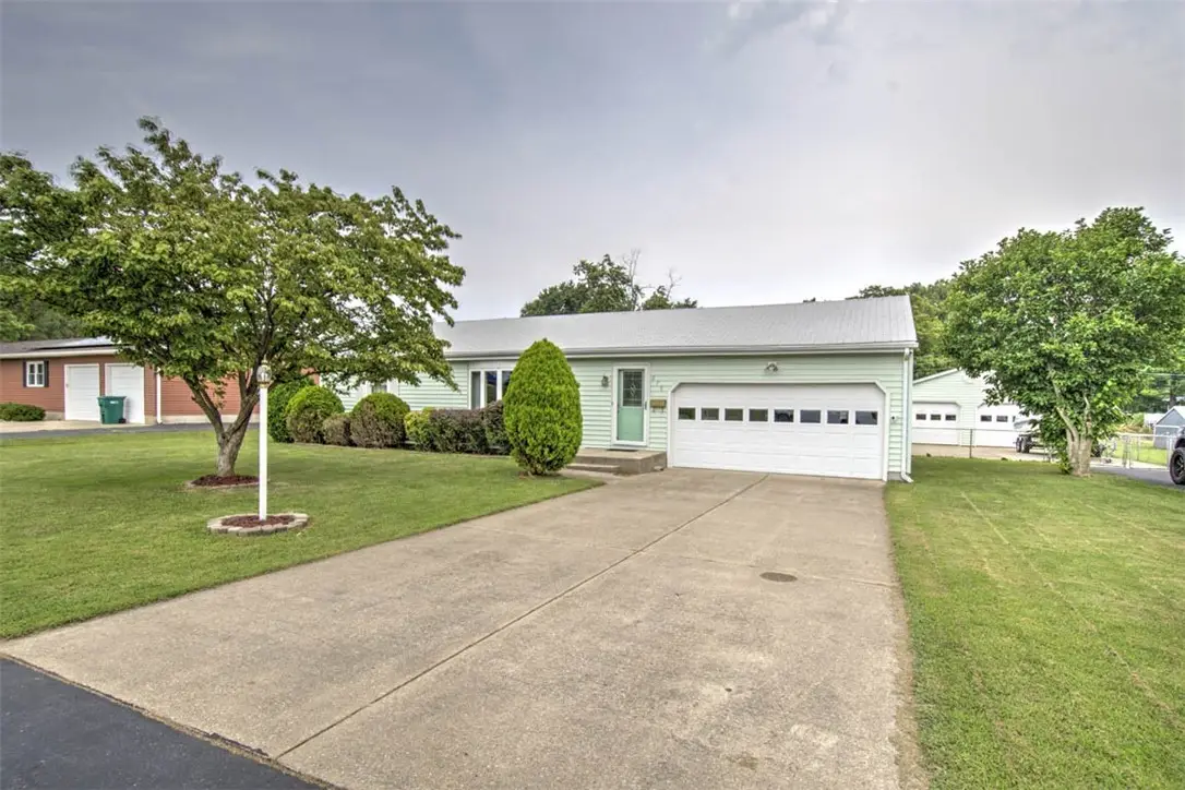 270 Shutter Drive, Decatur, IL 62526 - #1