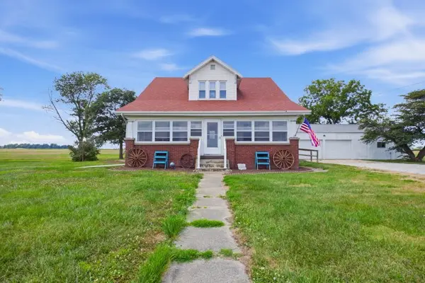4591 N County Highway 9, Willow Hill, IL 62480