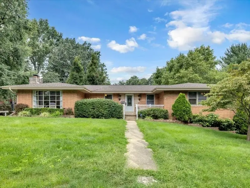 73 Town And Country Drive, Decatur, IL 62526 - #1