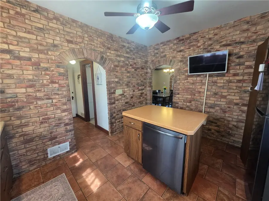 105 S Elizabeth Street, Strasburg, IL 62465 - #2