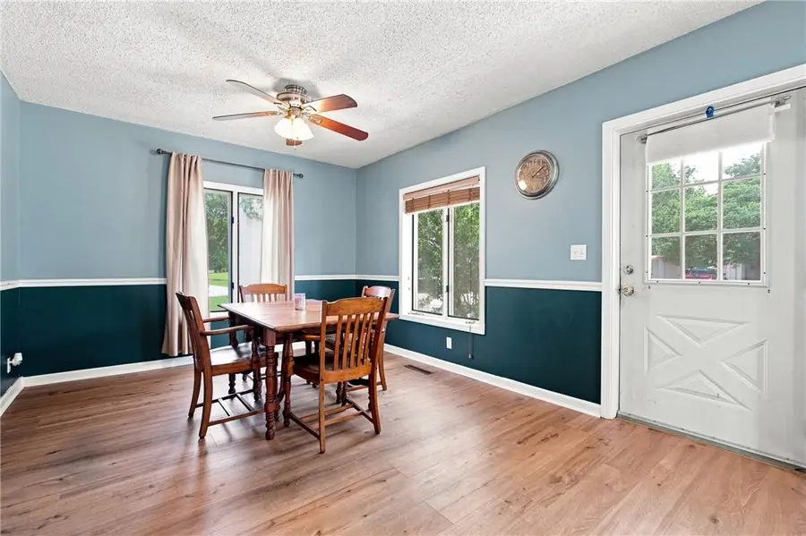 2516 Shelby Avenue, Mattoon, IL 61938 - #3