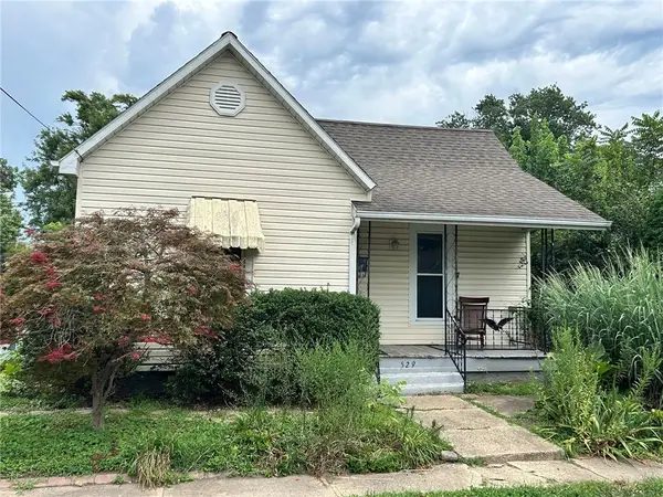 529 N 6th Street, Charleston, IL 61920