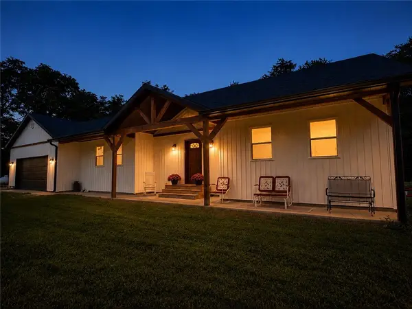 25760 E 1750th Road, Marshall, IL 62441