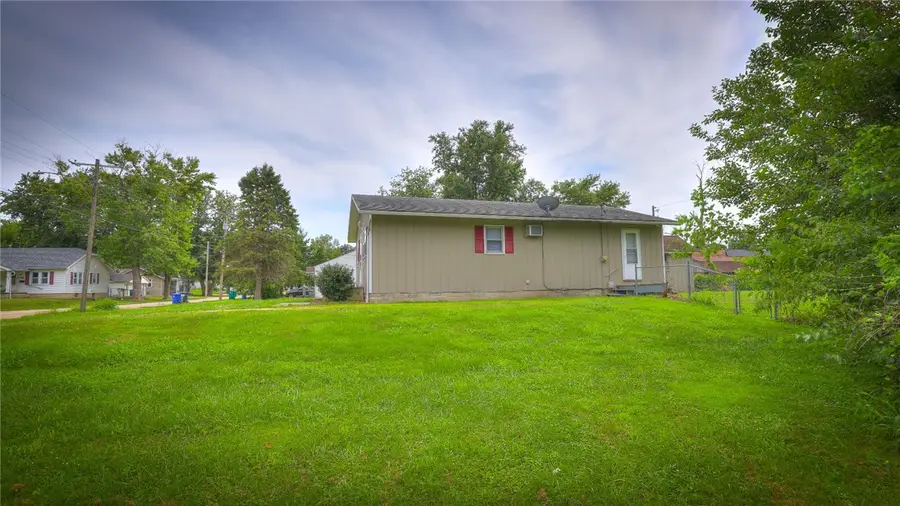 1425 Woodlawn Avenue, Decatur, IL 62526 - #3