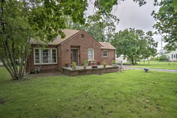 1305 N Summit Avenue, Decatur, IL 62526