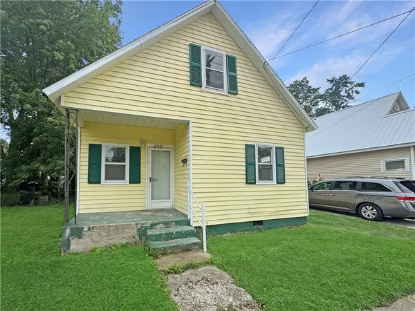 2521 Commercial Avenue, Mattoon, IL 61938