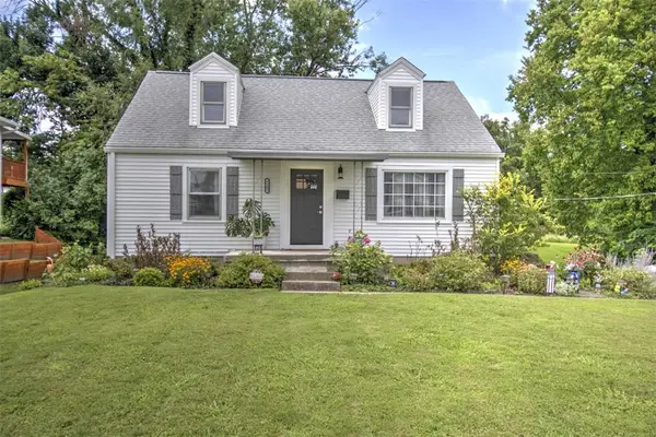 2105 W Waggoner Street, Decatur, IL 62526