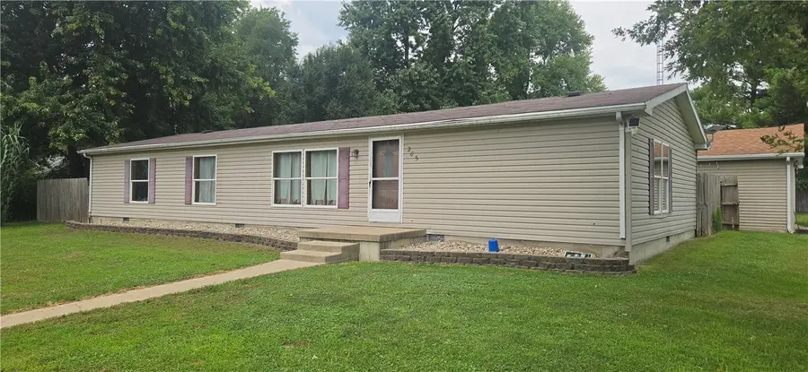 205 Main Street, Trilla, IL 62469 - #3