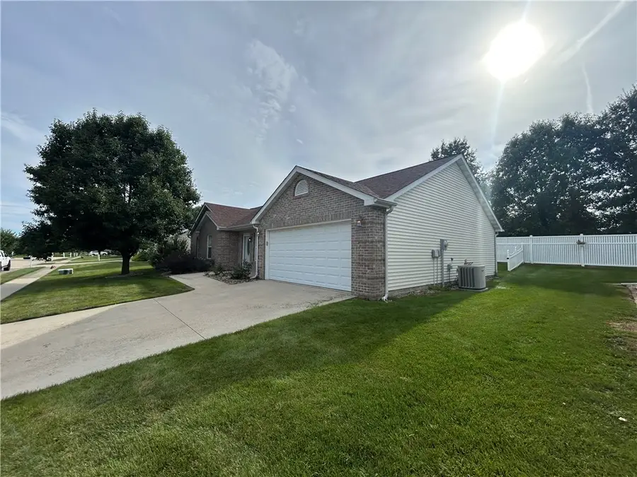 555 Scovill Court, Decatur, IL 62522 - #3
