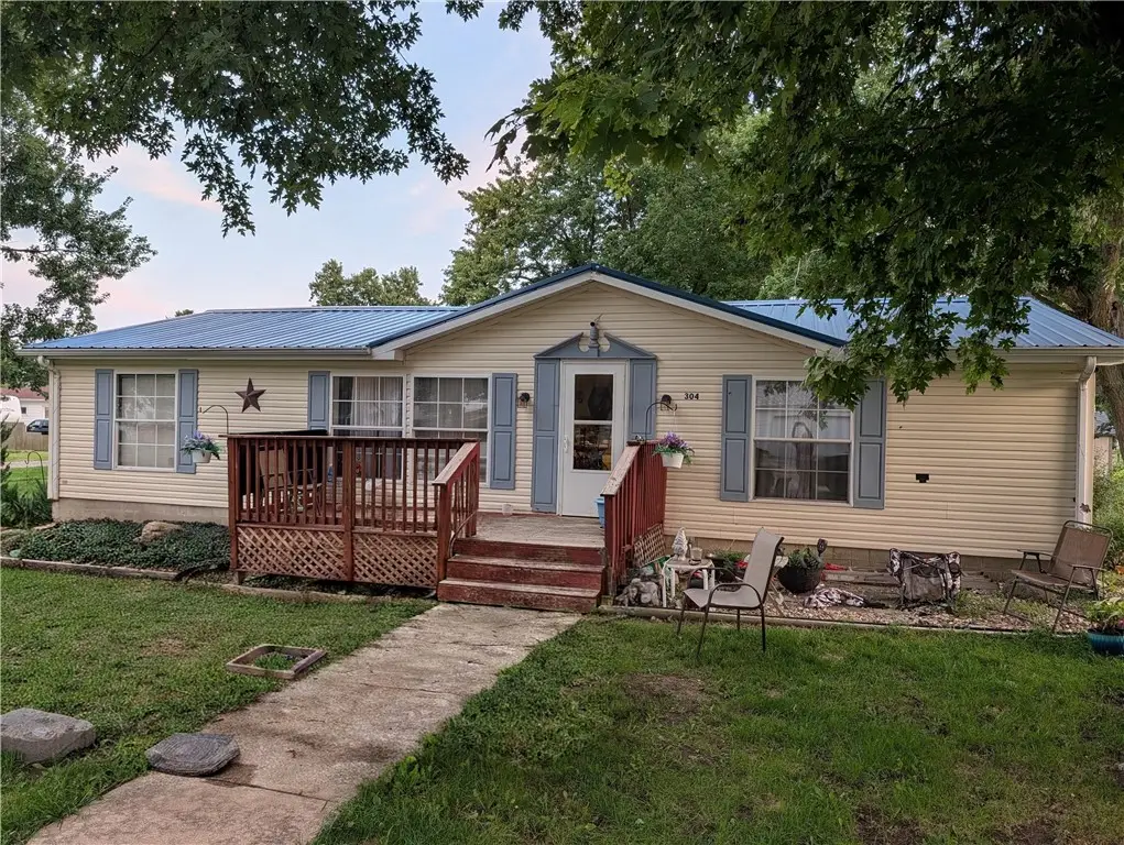 304 E South Street, Penfield, IL 61862 - #1