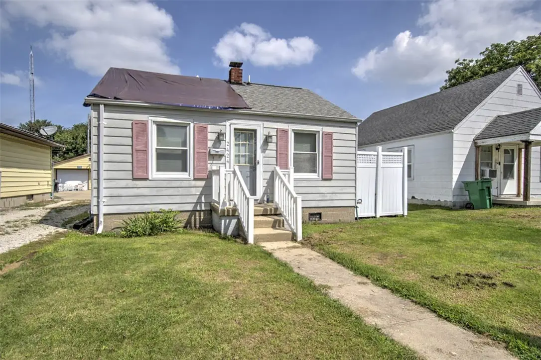 2424 E Main Street, Decatur, IL 62521 - #1