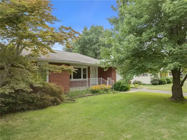 306 W Blackburn Street, Paris, IL 61944