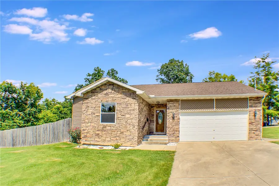 303 Tyler Avenue, Charleston, IL 61920 - #2