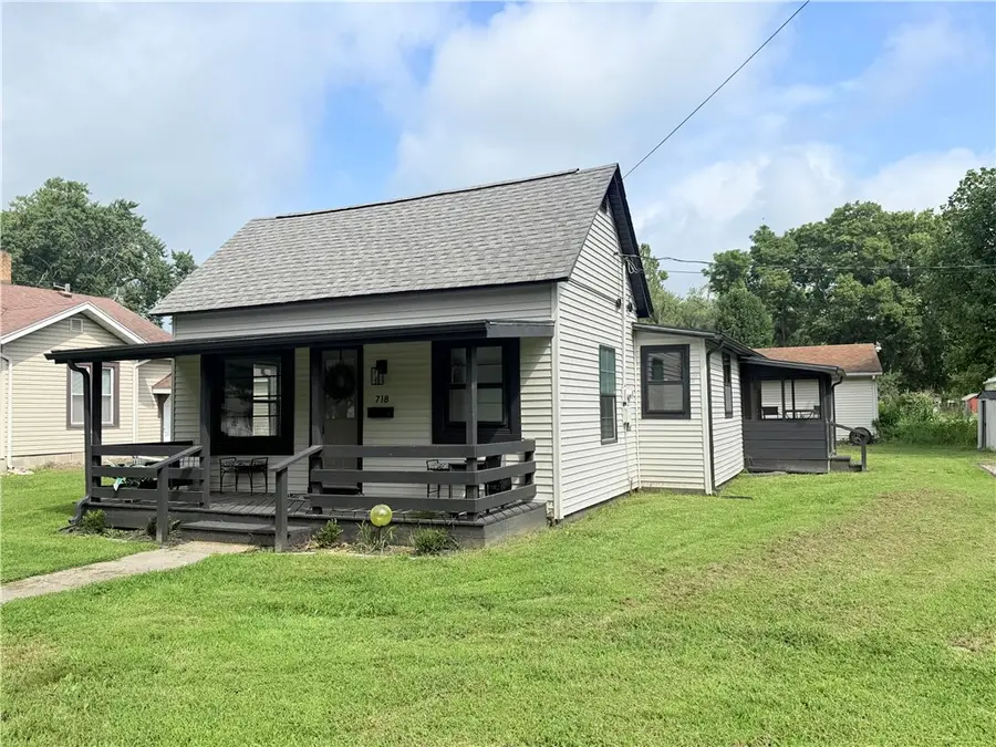 718 Roane Street, Sullivan, IL 61951 - #2