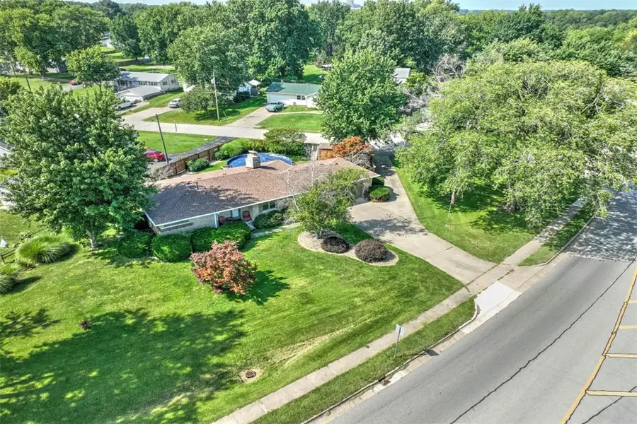 333 N Country Club Road, Decatur, IL 62521 - #2