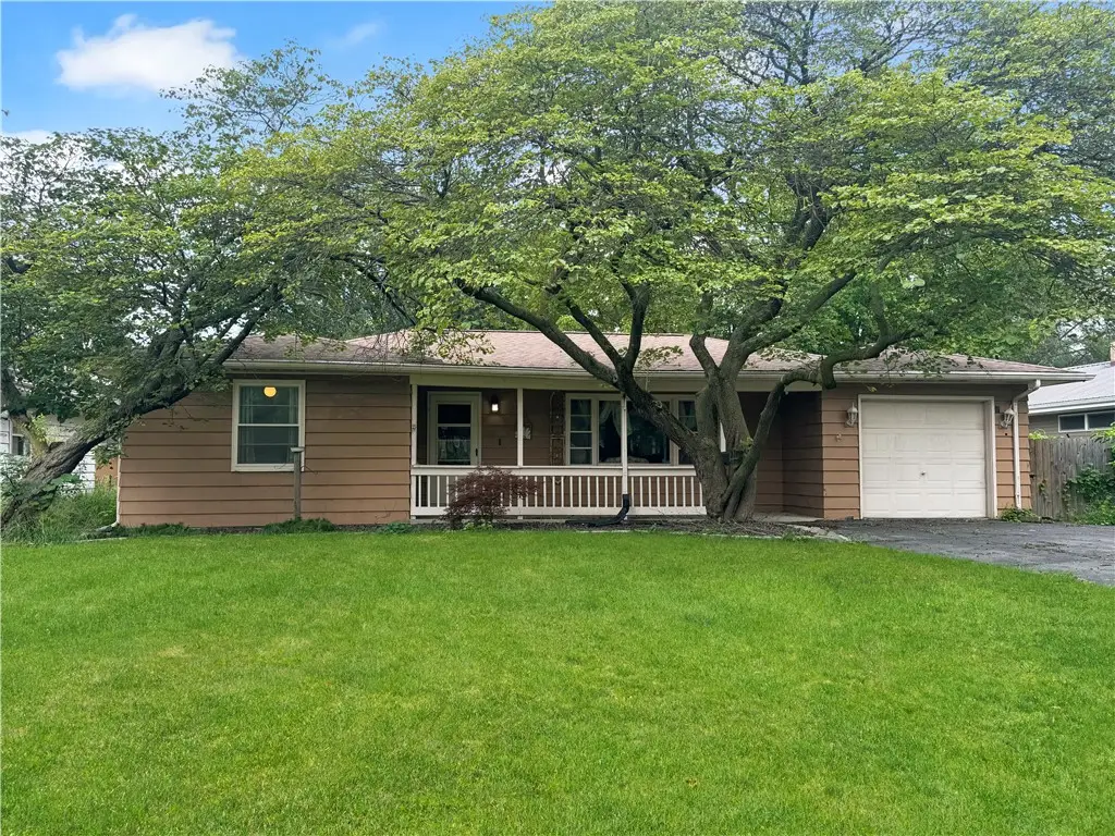 707 S 30th Street, Mattoon, IL 61938 - #1