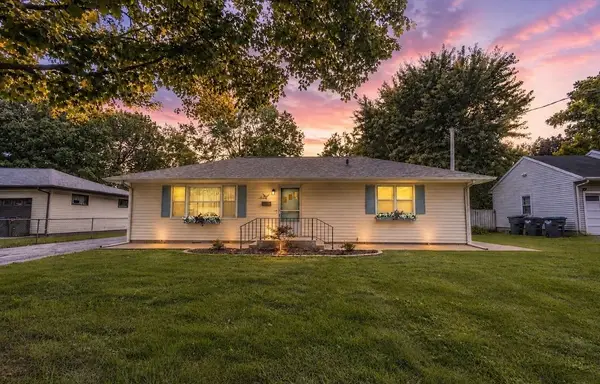 8 Cedar Avenue, Danville, IL 61832