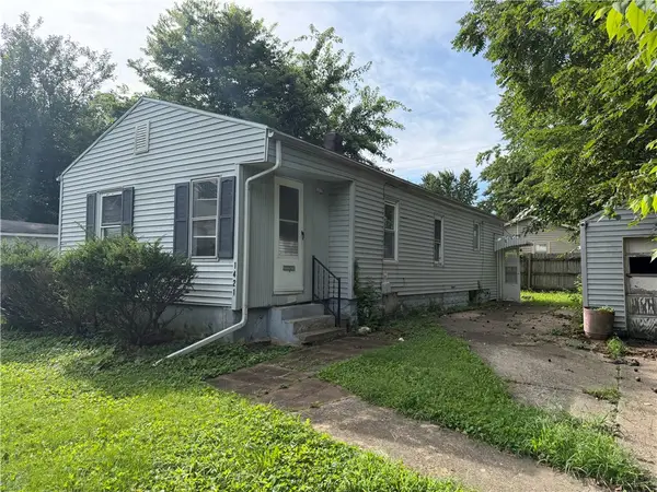 1421 E Sedgwick Street, Decatur, IL 62521