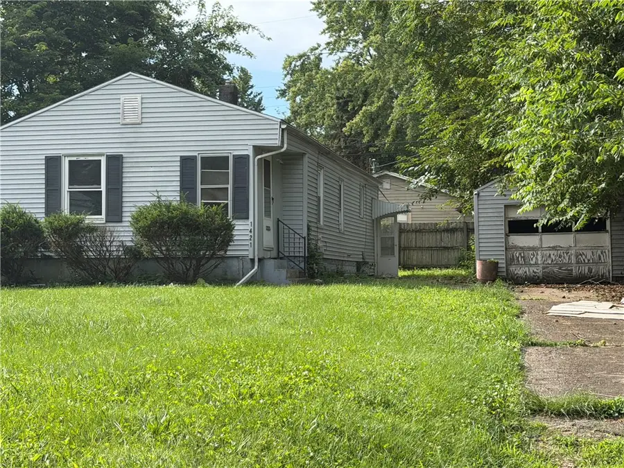 1421 E Sedgwick Street, Decatur, IL 62521 - #2