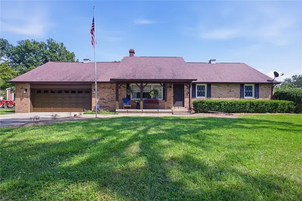 4114 Lake Road, Mattoon, IL 61938