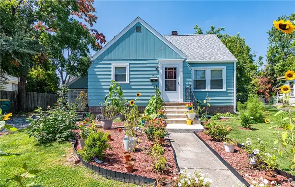 1418 10th Street, Charleston, IL 61920